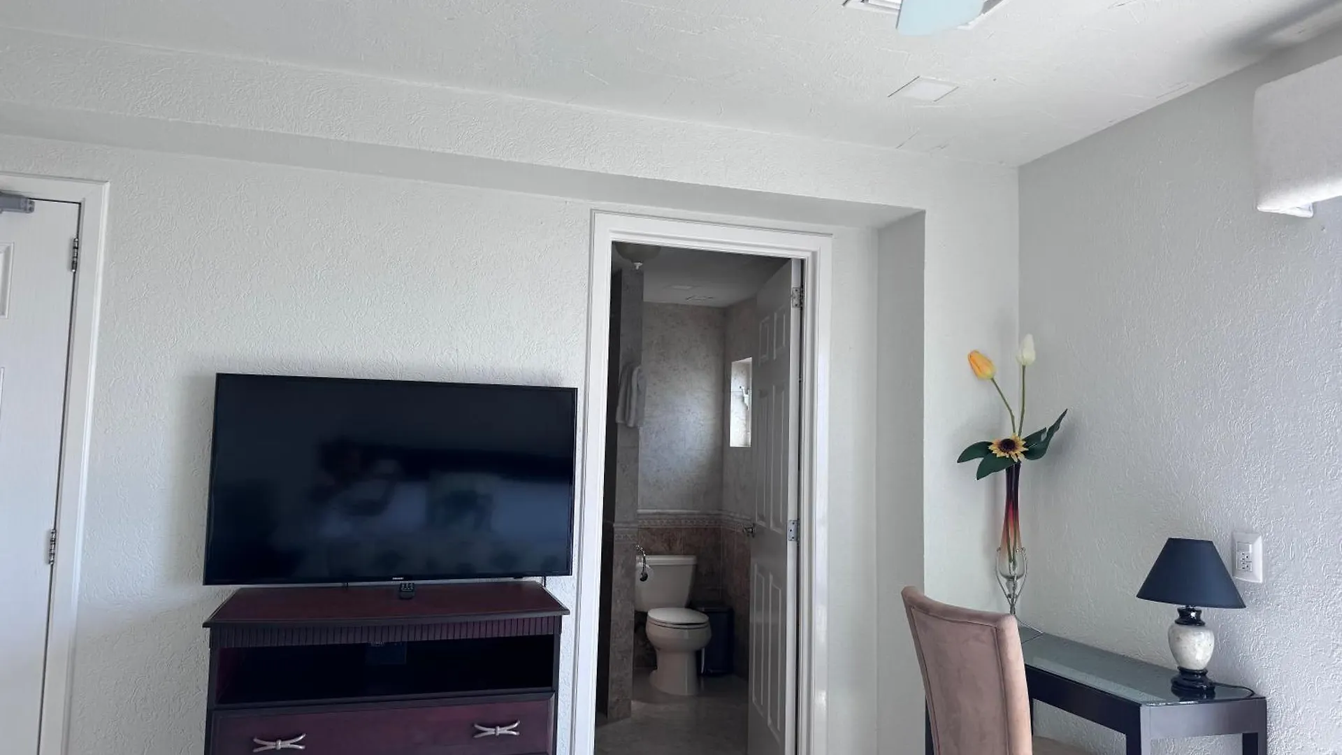 The Queen Of Cozumel - Urban Empire En-Suite City View - For Couples In Mind Апартаменты